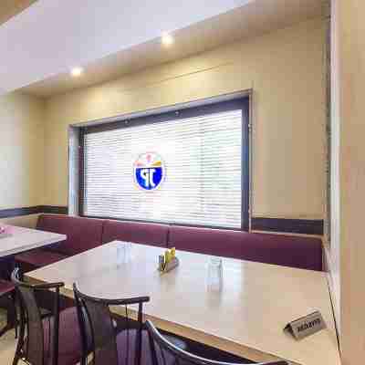 Hotel Jain Plaza Dining/Meeting Rooms