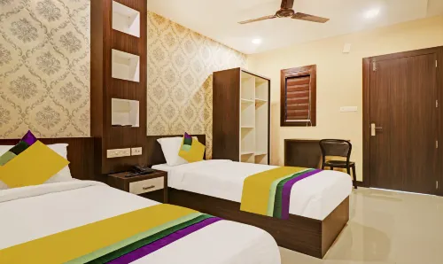 Itsy Hotels Sapphire Residency Hotels in Manjeri