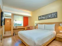 Ibis Hyderabad Hitec City Hotel a 