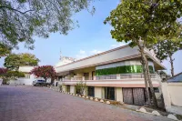 FabHotel Girija Hotels in Deogiri Valley