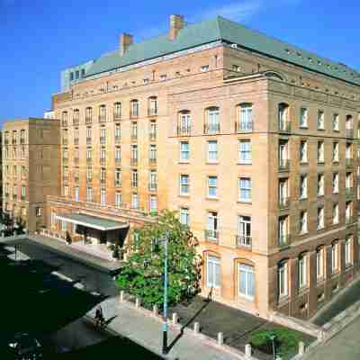 The Berkeley Hotel Exterior