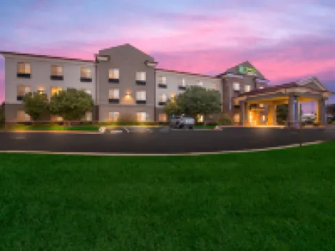 Holiday Inn Express & Suites LIMON I-70 (EX 359) by IHG Hoteles en Limón