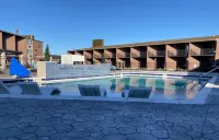 Best Western Premier Denver East - Pool