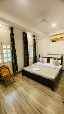 Moon Flower Guest House