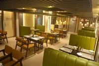 Hotel Jatashankar Palace Hotels in Chhatarpur