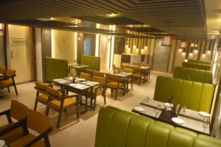 Hotel Jatashankar Palace Отели в г. Чхатарпур