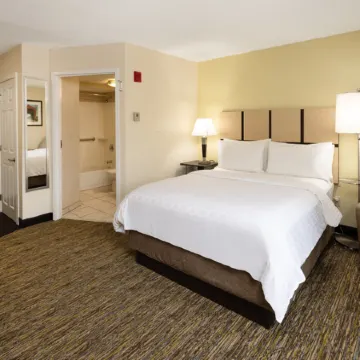 Candlewood Suites WINDSOR LOCKS BRADLEY ARPT by IHG