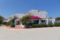 Nirvana Beach Hotel Hotels in Paradeísi