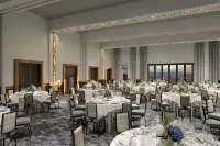 Cloudland at McLemore Resort Lookout Mountain, Curio by Hilton