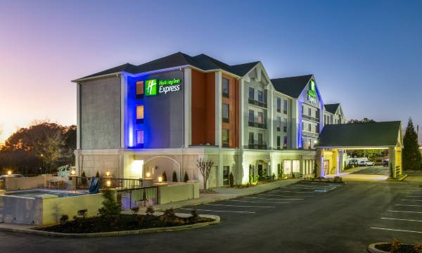 Holiday Inn Express Atlanta West - Theme Park Area by IHG
