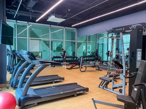 Modern and Homely Condo in Shaw Boulevard