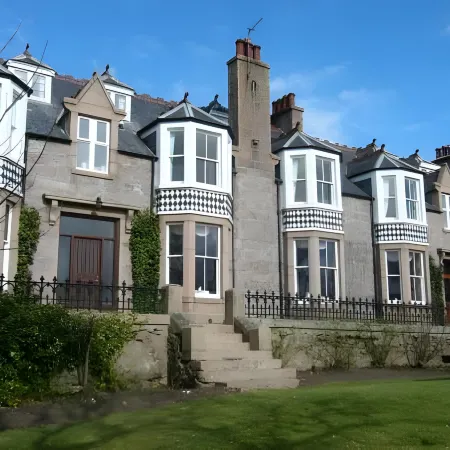 Kilmarnock Arms Hotel