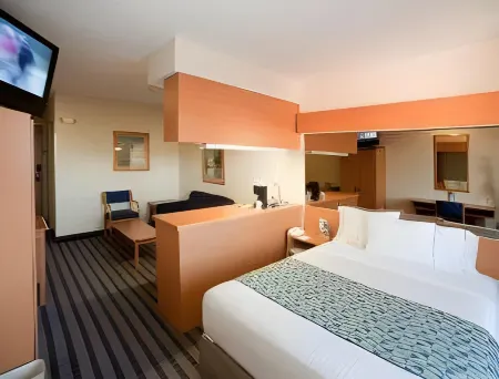 Microtel Inn & Suites by Wyndham Chihuahua