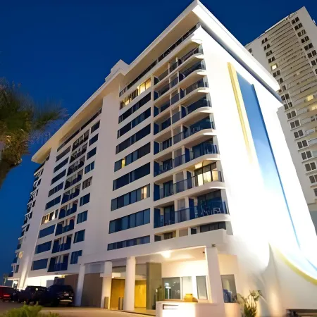 Hilton Vacation Club Daytona Beach Regency Отели рядом с достопримечательностью «Выставочный и конгресс-центр Ocean Center»