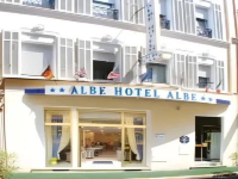 ホテル カンヌ クロワゼット カンヌのホテル