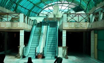 MayaFair Design Hotel