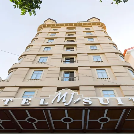 MJ Hotel and Suites