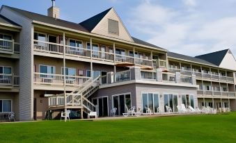 Fireside Inn, Ocean's Edge