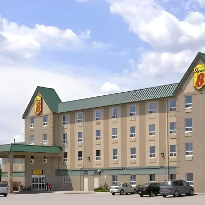 Four Points by Sheraton Vaughan Hotels near Aviva Centre