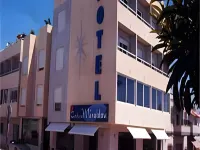 Hotel Mirablau فنادق في Enix