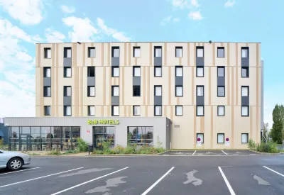 B&B HOTEL Dreux Nord Hôtels à proximité de : Centre Hospitalier Victor Jousselin