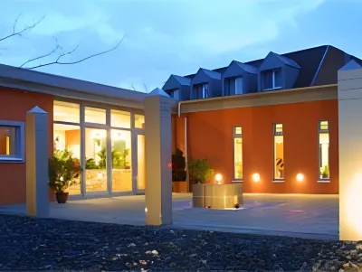 Akzent Hotel Haus Surendorff Hotels near Oekumenische Autobahnkapelle Dammer Berge