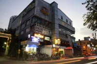 Zing Rooms by GuestHouse Suites