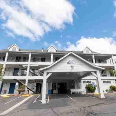 Quality Inn Yosemite Valley Gateway Hotel Exterior
