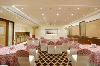Hotel Dolphin International Hotels in Varanasi