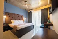 Limeshine Airport Transit Hotel Hotels near Gimhara Traders