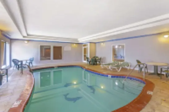 Comfort Inn & Suites Chesapeake - Portsmouth