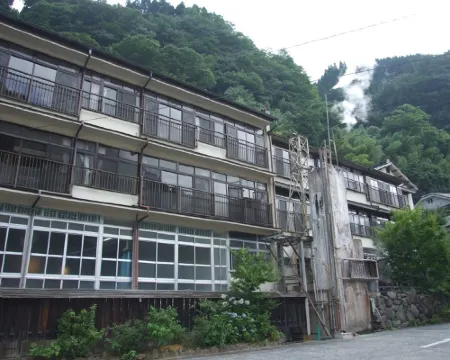 純和風旅館泉屋 小国町のホテル