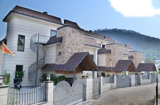 Aura Luxury Stays