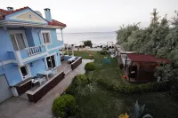 Cundavilla Hotel & Suites فنادق في Mithatpasa Mahallesi