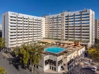 Melia Sevilla Hotels near La Raza