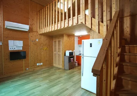 Gapyeong Jathyanggi Blue Village Pension Отели рядом с достопримечательностью «Garden of Morning Calm»