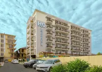 H2O Hotel