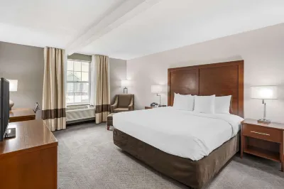 Comfort Inn Splash Harbor Hotels in Bellville