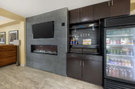 Best Western Greentree Inn  Suites