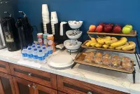 Super 8 by Wyndham Oceanside Downtown - breakfast
