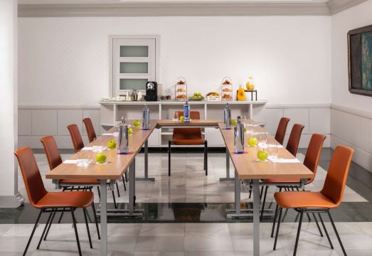 3. NH 컬렉션 마..