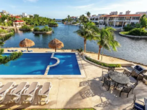 Aventuras Club Marina Hotels in Puerto Aventuras