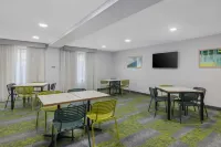 Spark by Hilton Fredericksburg Southpoint, VA