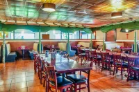 Days Inn & Suites by Wyndham Johnson City Hotels in Johnson City