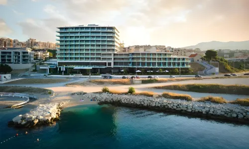 Amphora Hotel