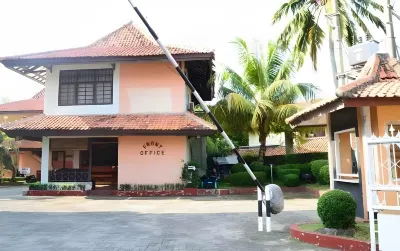 RedDoorz Plus Near Tugu Mercusuar Anyer