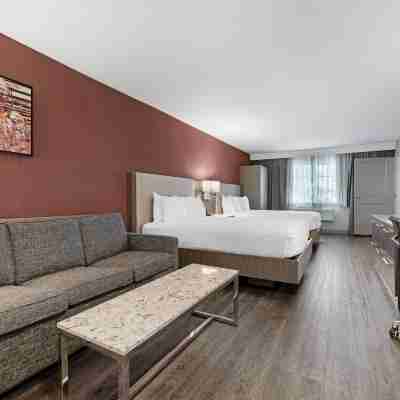 Best Western Plus Temecula Wine Country Hotel & Suites Rooms