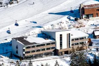 Apartmány Tri Sestry - Real Ski in Ski Out Hotels near Rozhľadňa Ostredok, Bencúrova veža