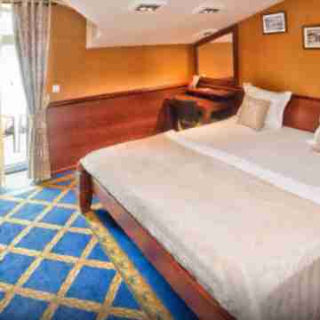 Wonderful studio with jacuzzi and private beach Rooms