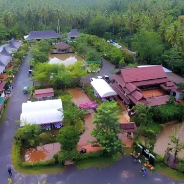 Ruean Thai Nai Bang by Pansak Resort Отели рядом с достопримечательностью «Тематический парк The Pirates Park»